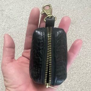 Portland Leather Pebbled Black Dopp Keychain